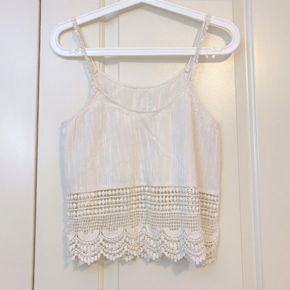 Forever 21 Lace crochet white cami - Picture 2 of 3